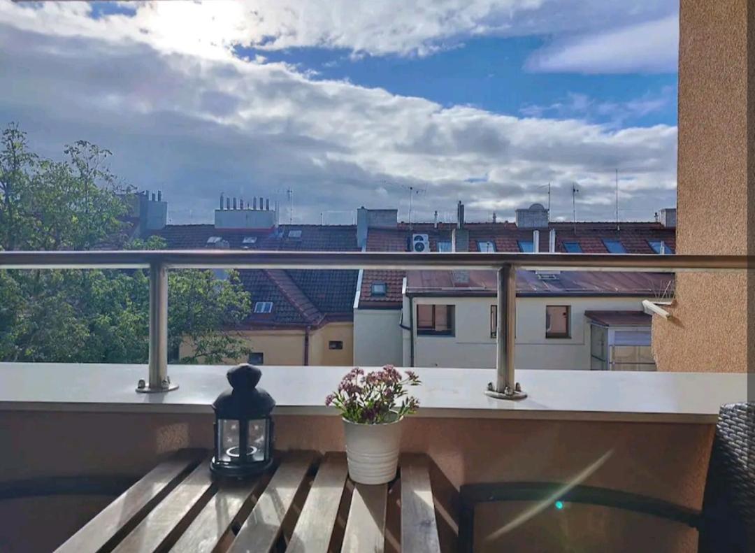 Cozy Rooftop With Balcony براغ المظهر الخارجي الصورة